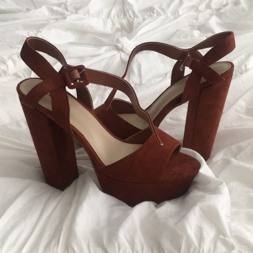 Never Worn !!